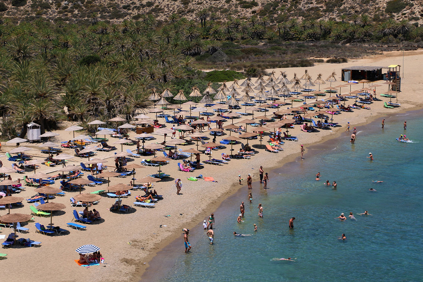 PLAGE ET PALMERAIE DE VAÏ